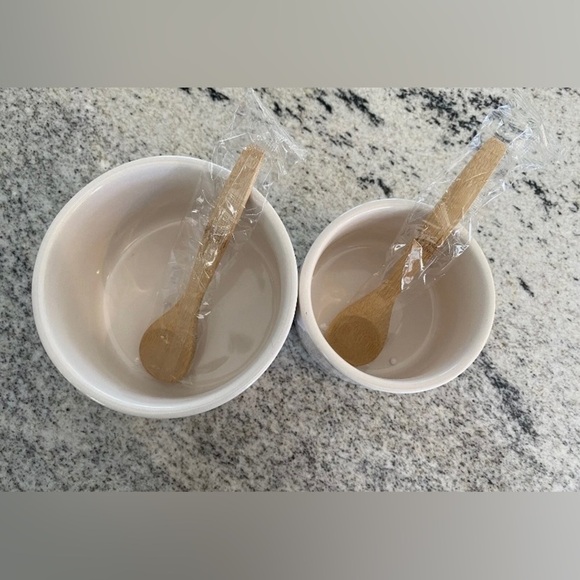 NEW Rae Dunn Salsa & Guac Dip Ceramic Serving Bowls with Wooden Spoons. - Picture 7 of 10